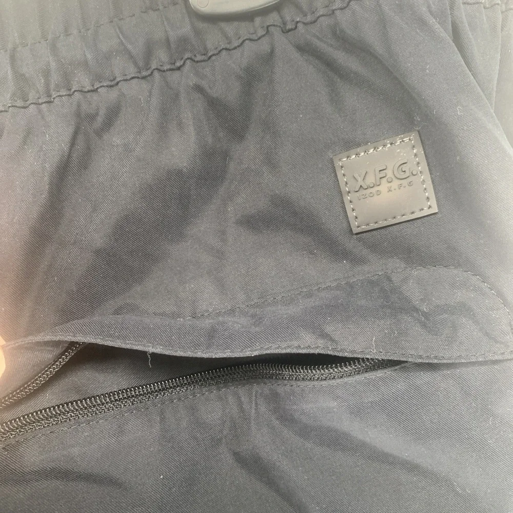 IZOD XFG Men's Golf Windbreaker Outdoors Active Pants XXL (2XL) Elastic Waist